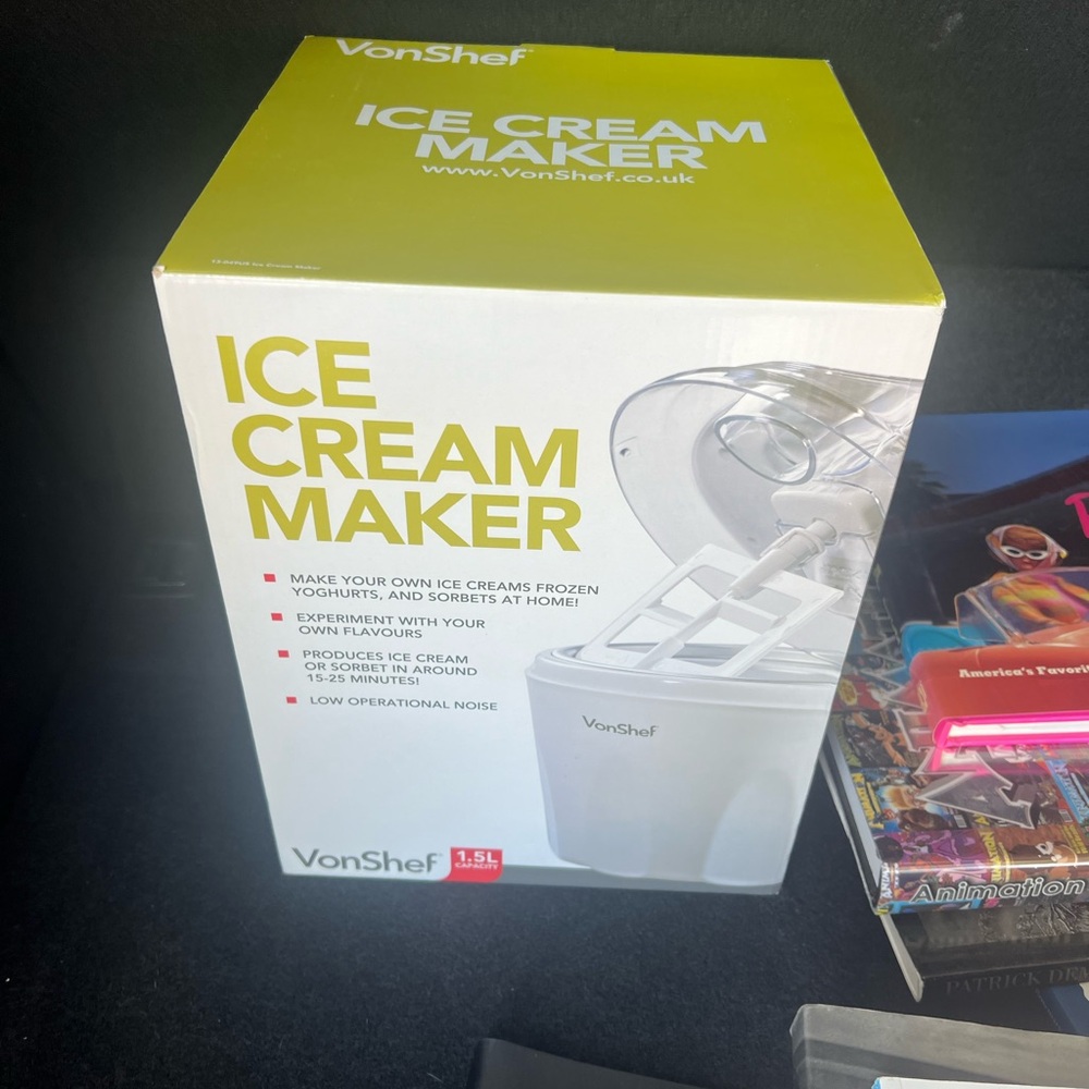 ICE CREAM 🍨 MAKER